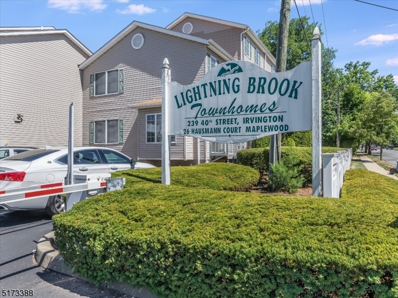 26 Housman Ct unit 41, Maplewood, NJ 07040 - photo 1