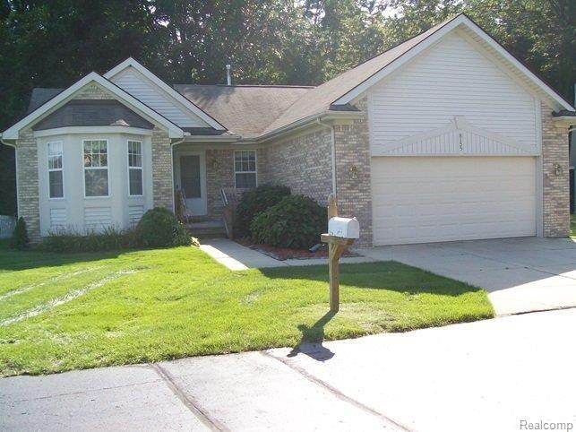 Outside view of Home.JPG