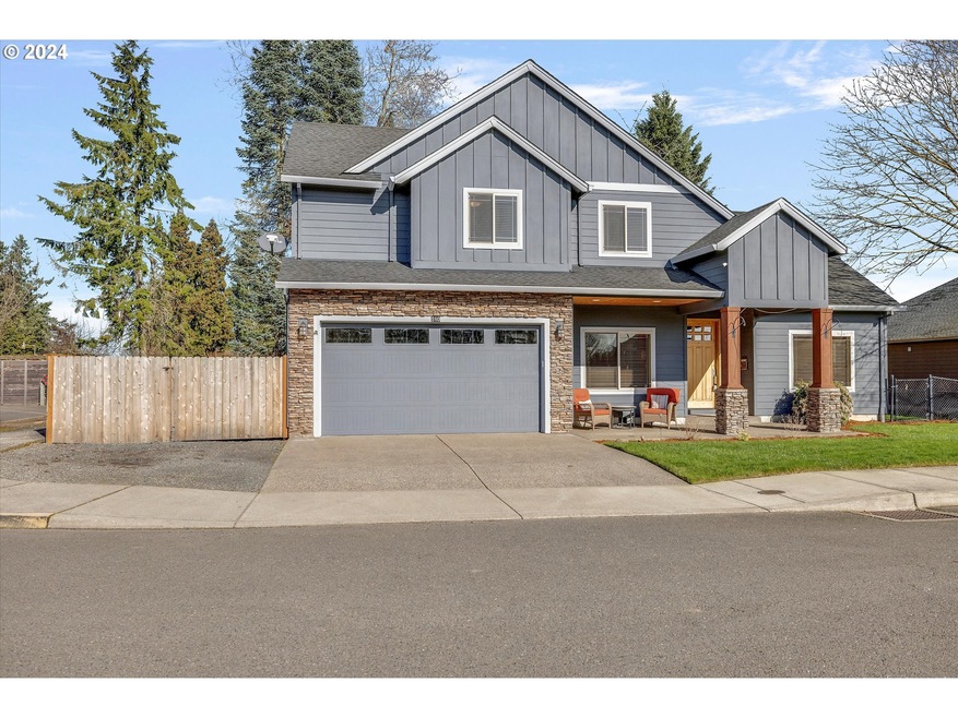 180 SE 15th Place, Canby, OR 97013 - photo 1