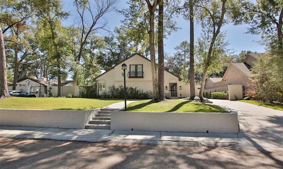 10135 Briar Dr, Houston, TX 77042 - photo 1