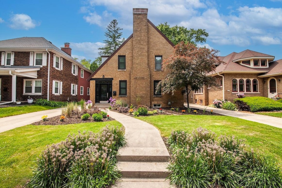 1853 N 83rd 37