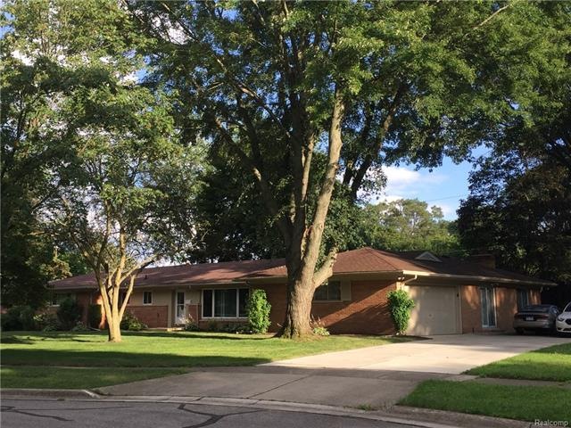 Great curb appeal!