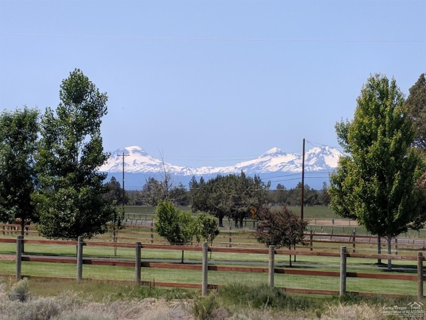 2572 SW 47th St, Redmond, OR 97756 - photo 1