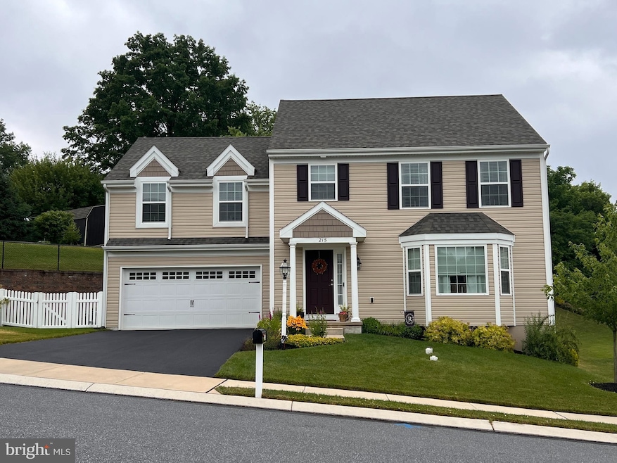 215 Kenneth Dr, Leola, PA 17540 - photo 1