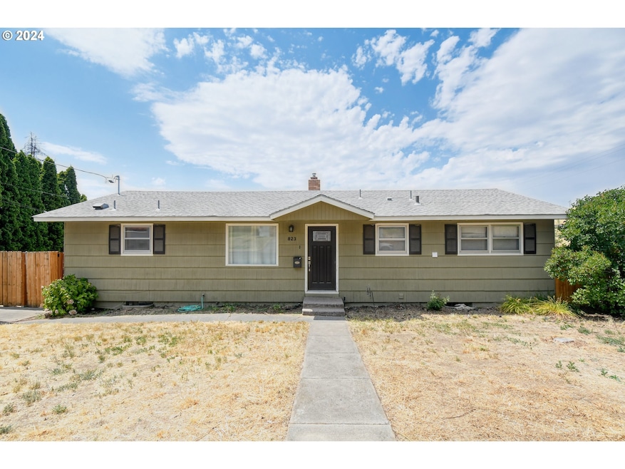 823 NW 5th St, Pendleton, OR 97801 - photo 1