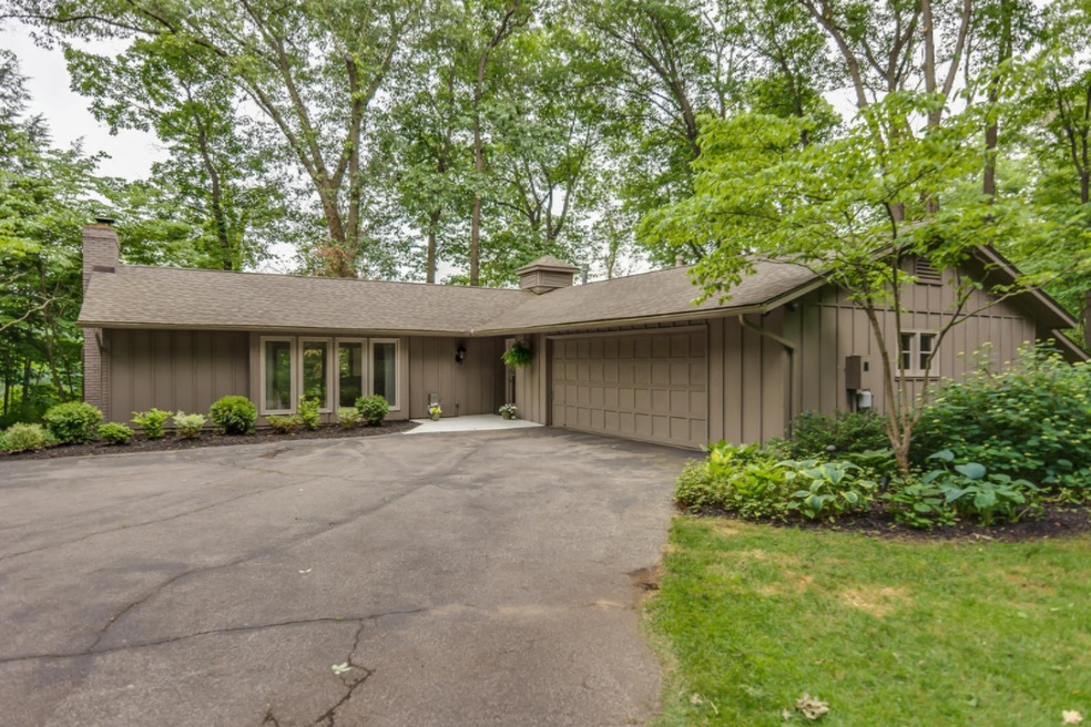1545 Signal Point Dr Niles MI-large-003-