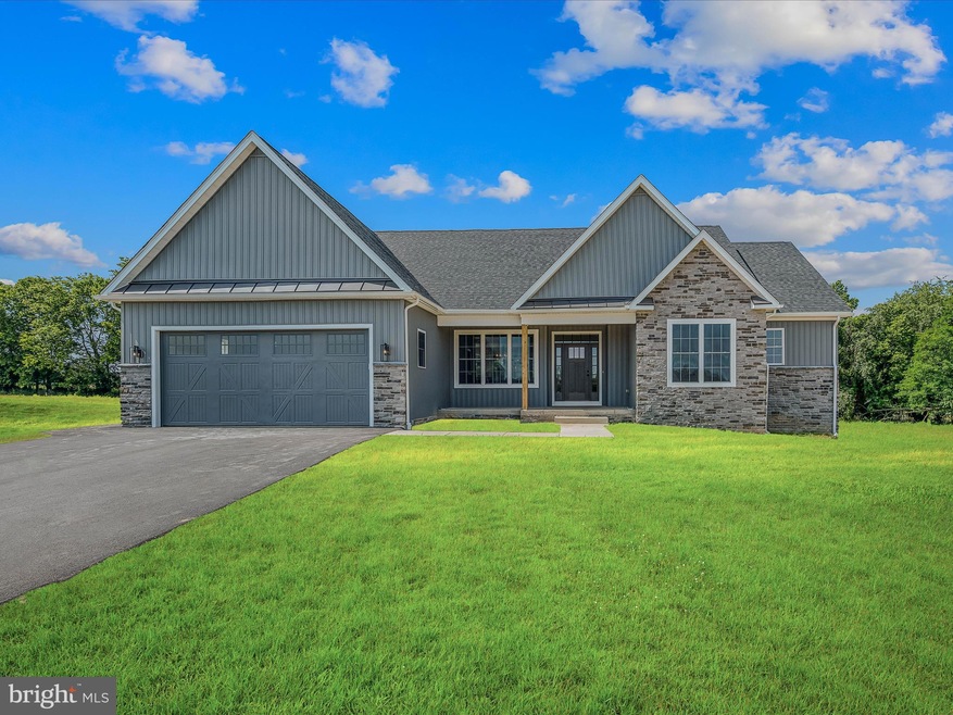 328 Eiderdown Dr, Martinsburg, WV 25404 - photo 1