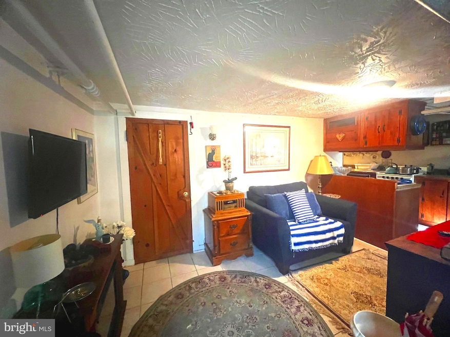 809 N Abingdon St, Arlington, VA 22203 - photo 1