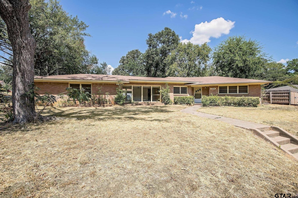 1504 Waverly St, Tyler, TX 75701 - photo 1