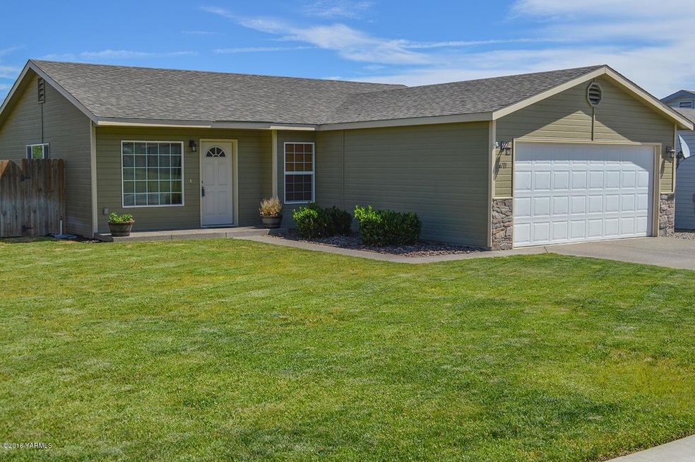 6701 Crestfields Road - Yakima