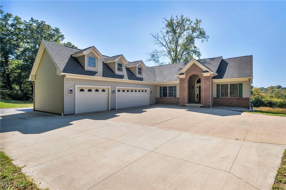 Pending $529,900 • Co-Listing Agent