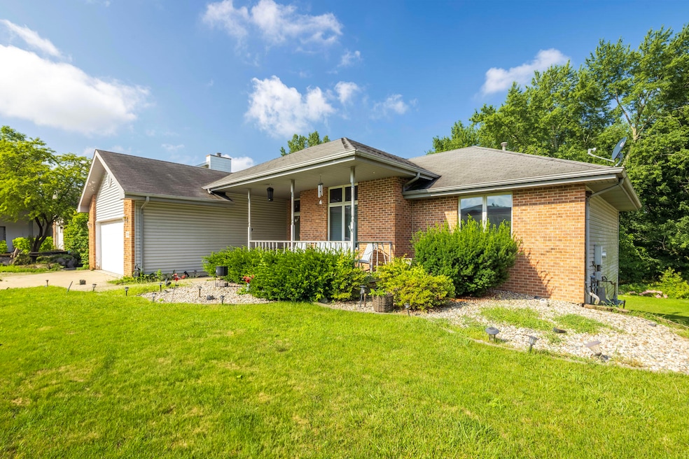 For Sale $425,000 • Co-Listing Agent