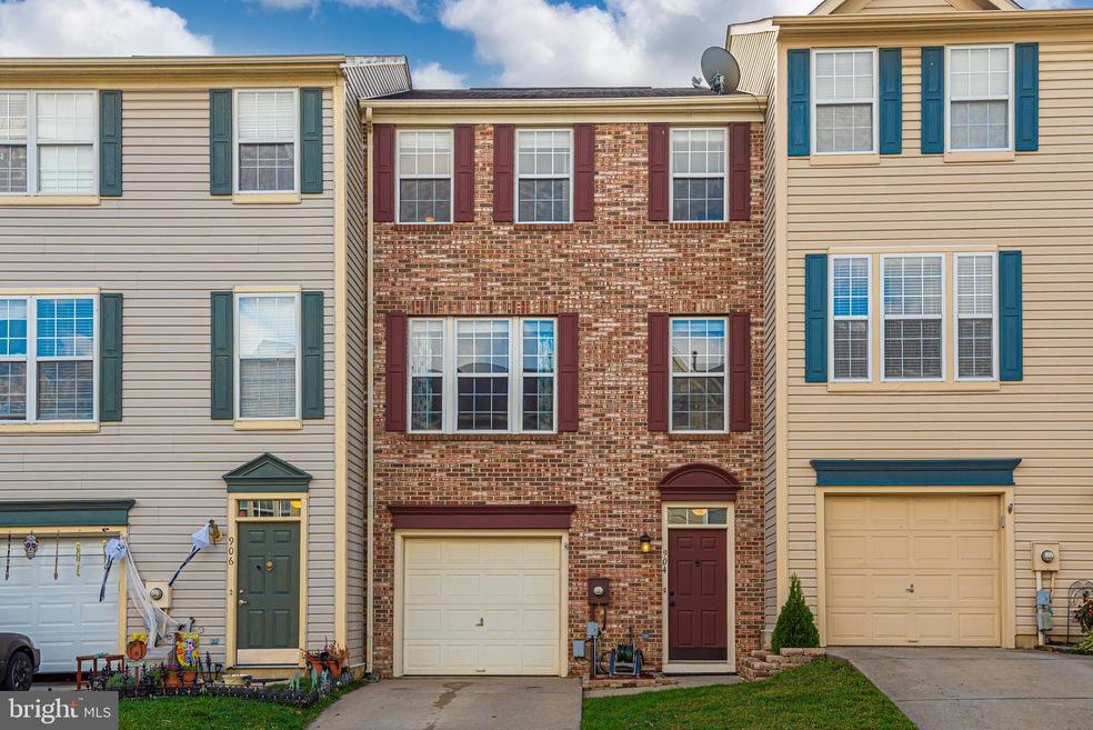 904 Turning Point Ct, Frederick, MD 21701 - photo 1