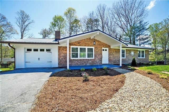 124 Atwood Dr, Hendersonville, NC 28792 - photo 1