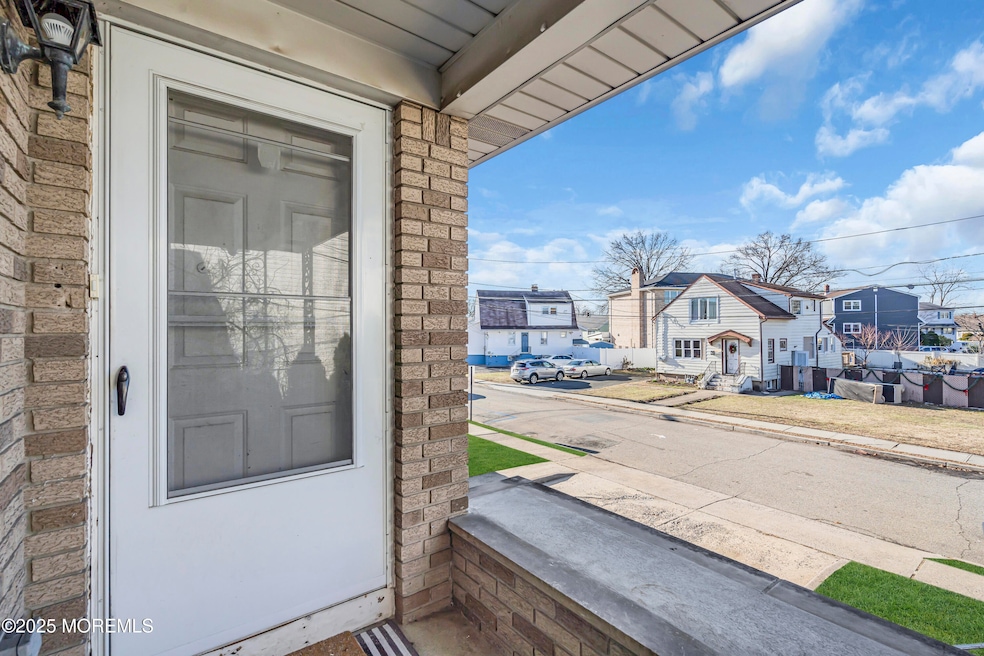 466 Jackson Ave, Hackensack, NJ 07601 - photo 1