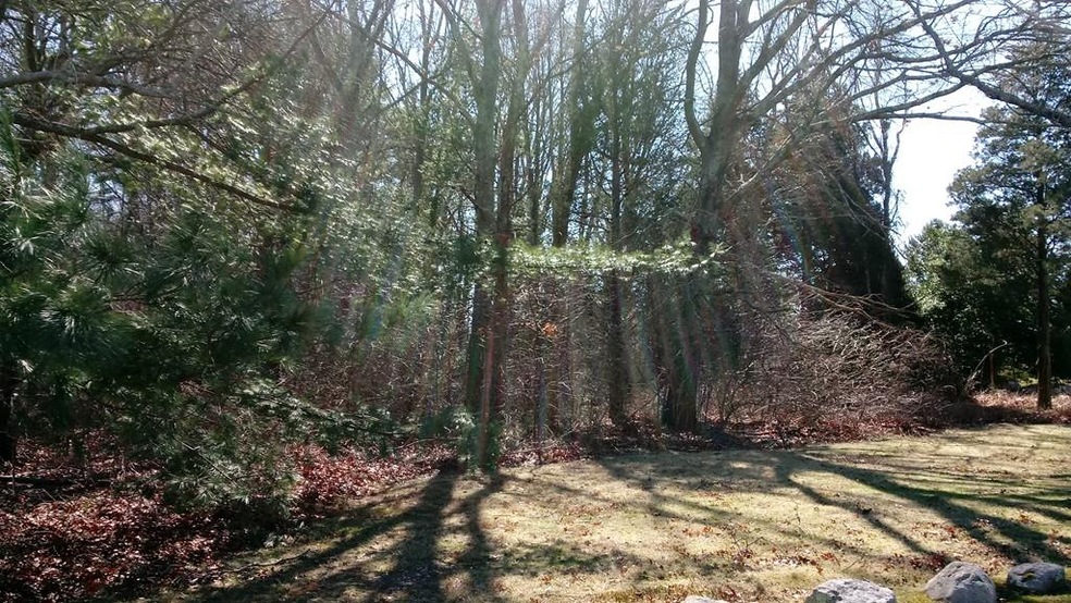 23 Tripp Dr, Westport, MA 02790 - photo 1