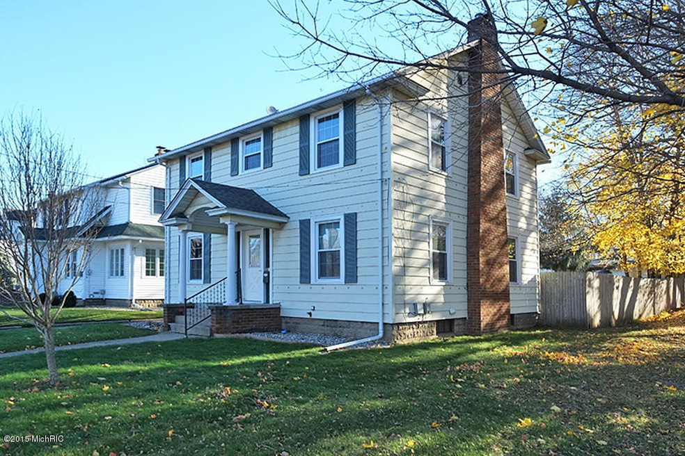 312 Riverview-1