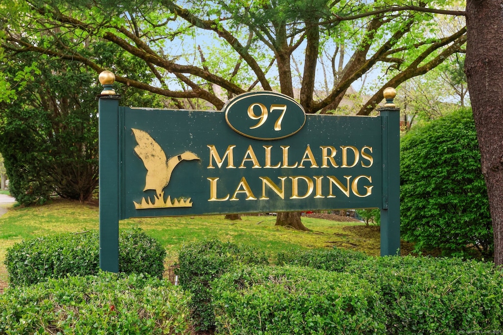 97 Richards Ave unit F5, Norwalk, CT 06854 - photo 1