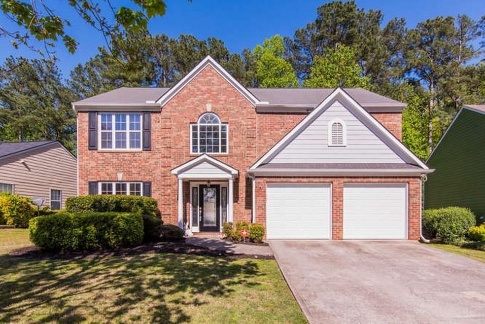 BEAUTIFUL HOME WITH FOUR BEDROOMS IN MARIETTA'S TR