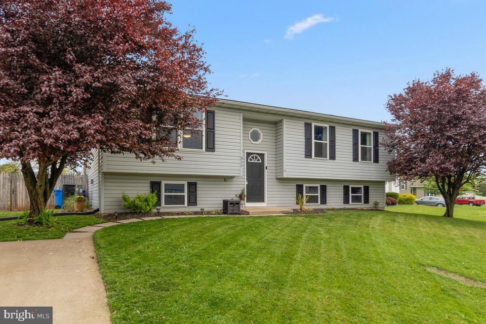 311 Tuscarora Trail, Taneytown, MD 21787 - photo 1