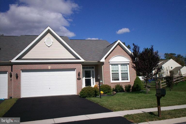 23 Spanish Moss Ct, Chambersburg, PA 17202 - photo 1