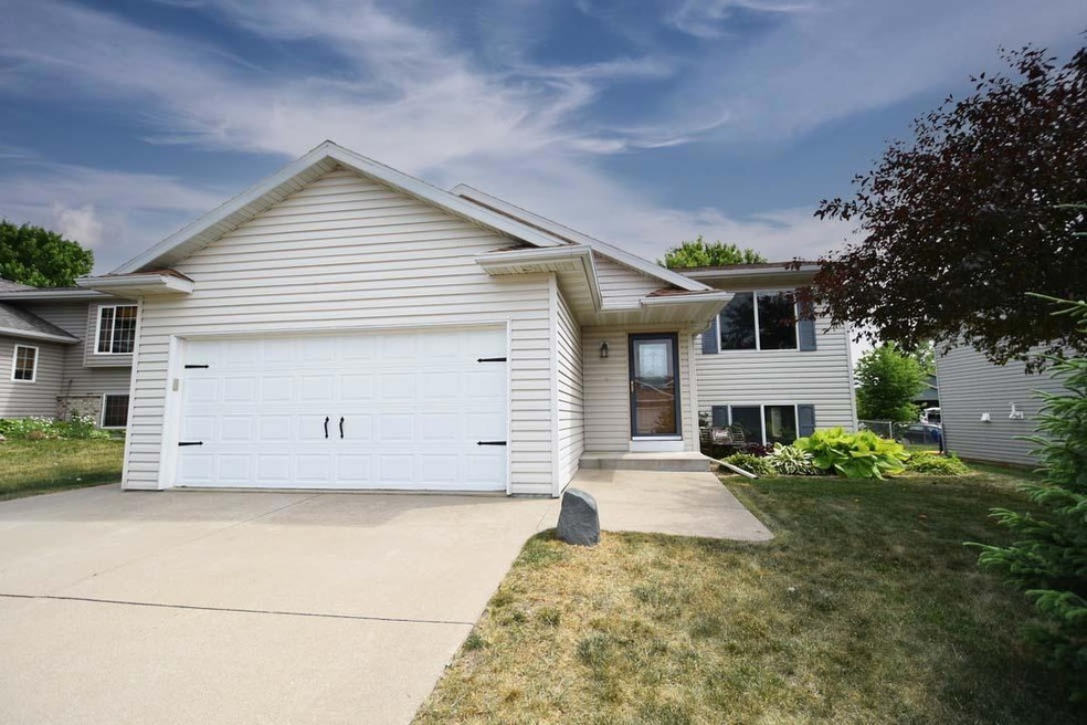 760 19th St, Zumbrota, MN 55992 - photo 1