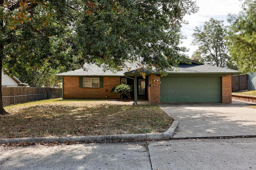 42 Mojave Dr, Shawnee, OK 74801 - photo 1