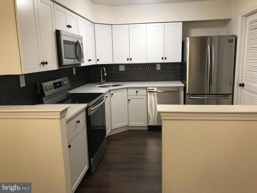 13 Kent Place unit Q2, Sewell, NJ 08080 - photo 1