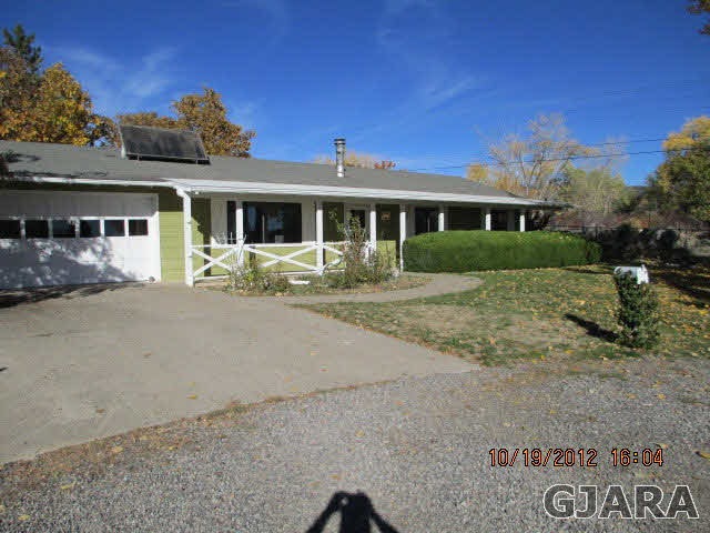 460 NE Daisy Ct, Cedaredge, CO 81413 - photo 1