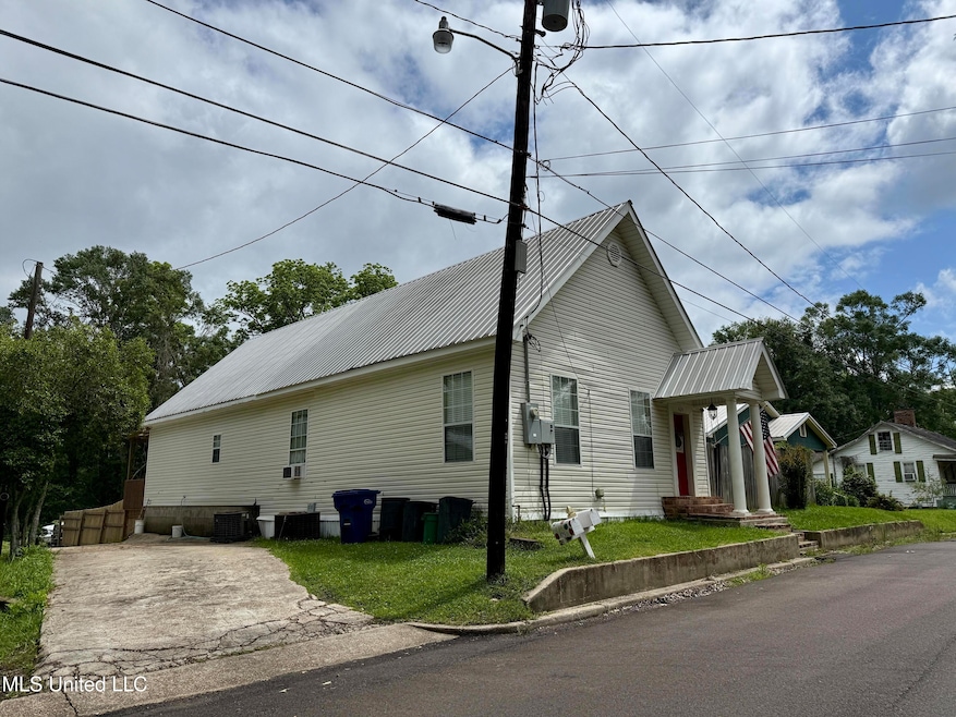 424 Water St Pic