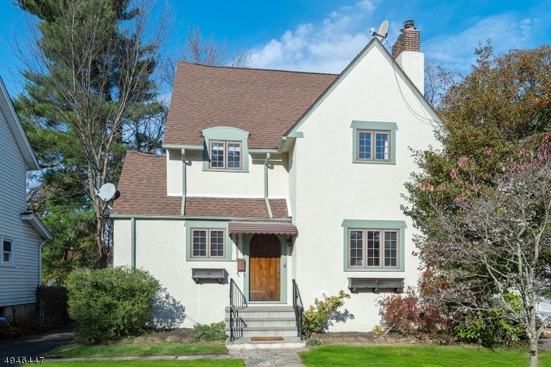 240 3rd St, Dunellen, NJ 08812 - photo 1