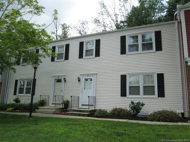 42 Tapping Reeve Village unit 42, Litchfield, CT 06759 - photo 1