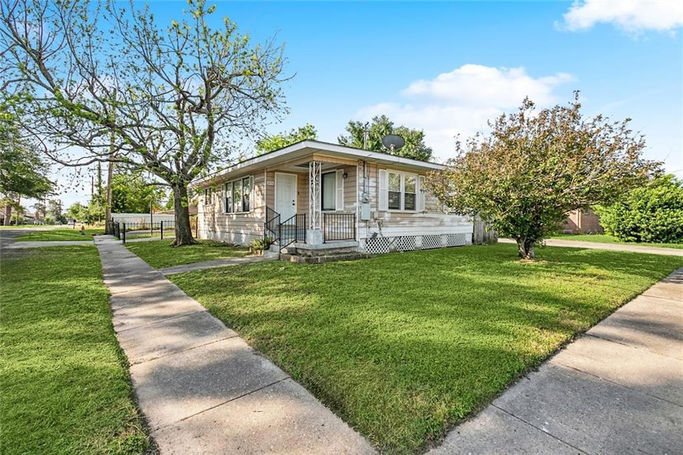 8936 Curran Blvd, New Orleans, LA 70127 - photo 1