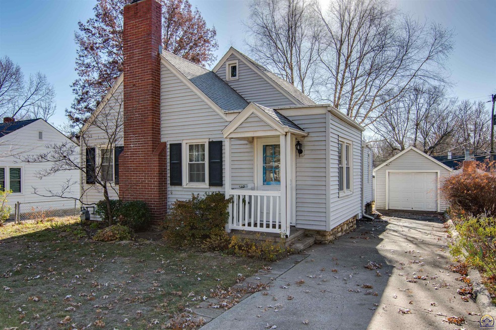 3121 SW Dorr St, Topeka, KS 66604 - photo 1