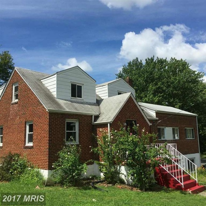 901 Ray Rd, Hyattsville, MD 20783 - photo 1