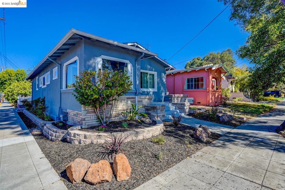 2301 Derby St, Berkeley, CA 94705 - photo 1