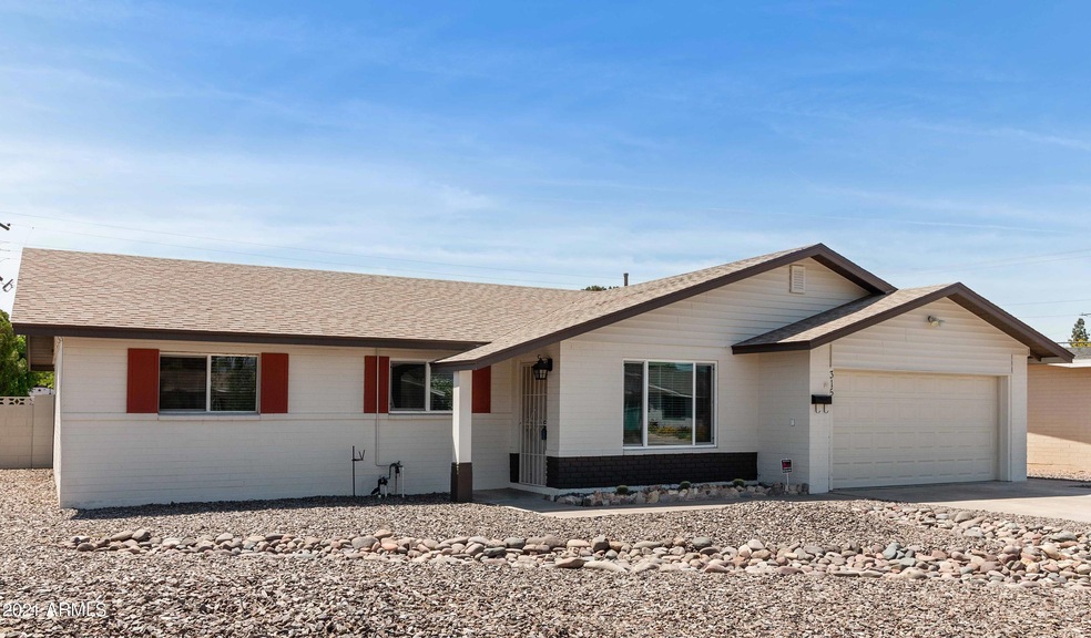 315 E Pebble Beach Dr, Tempe, AZ 85282 - photo 1