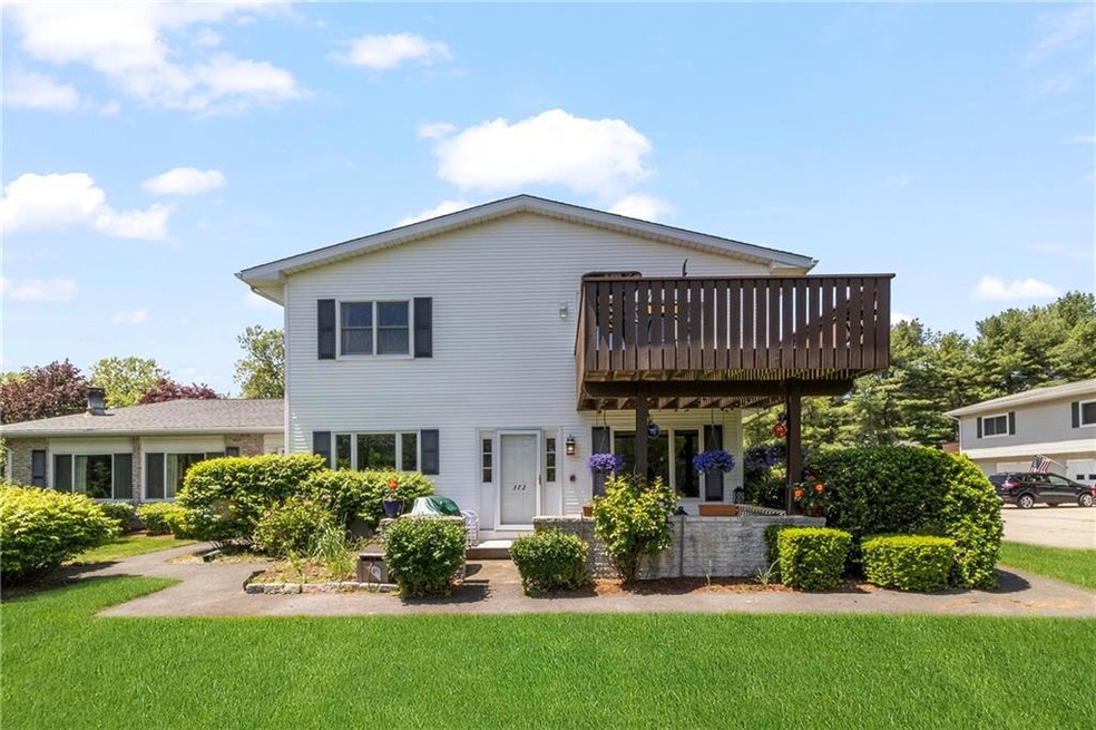 372 Chatham Cir unit 372, Warwick, RI 02886 - photo 1