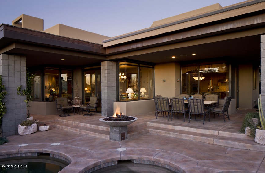 Pool/Spa and Outdoor Dining