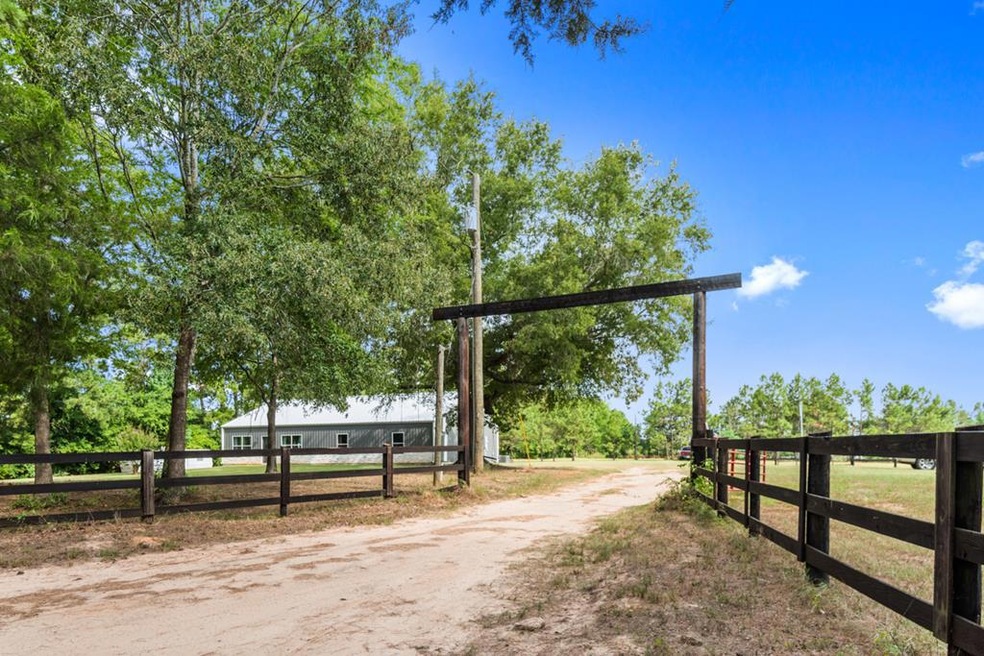 2220 Harley Golden Rd, Huntington, TX 75949 - photo 1