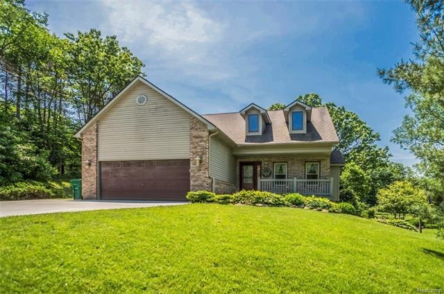 Amazing setting on 2 acres!
