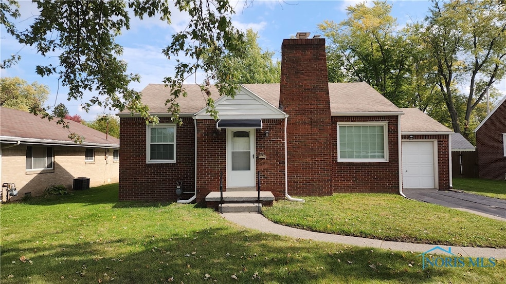 736 N Byrne Rd, Toledo, OH 43607 - photo 1