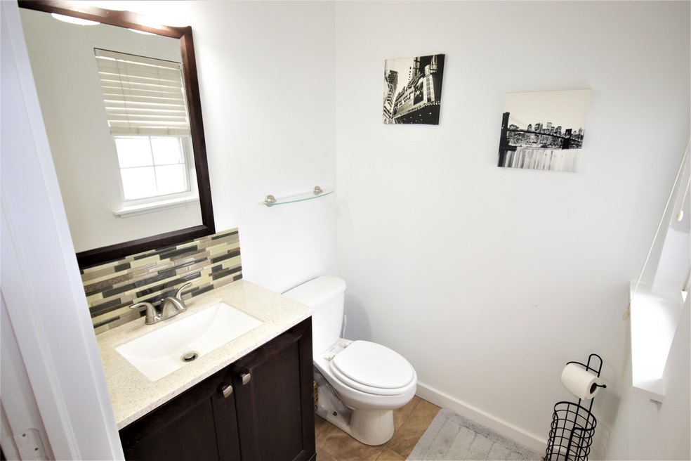 9 Grandview Ct, Algonquin, IL 60102 - photo 1