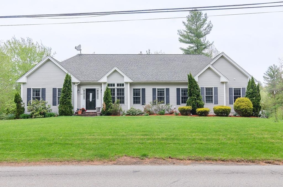 248 Valley St, Pembroke, MA 02359 - photo 1