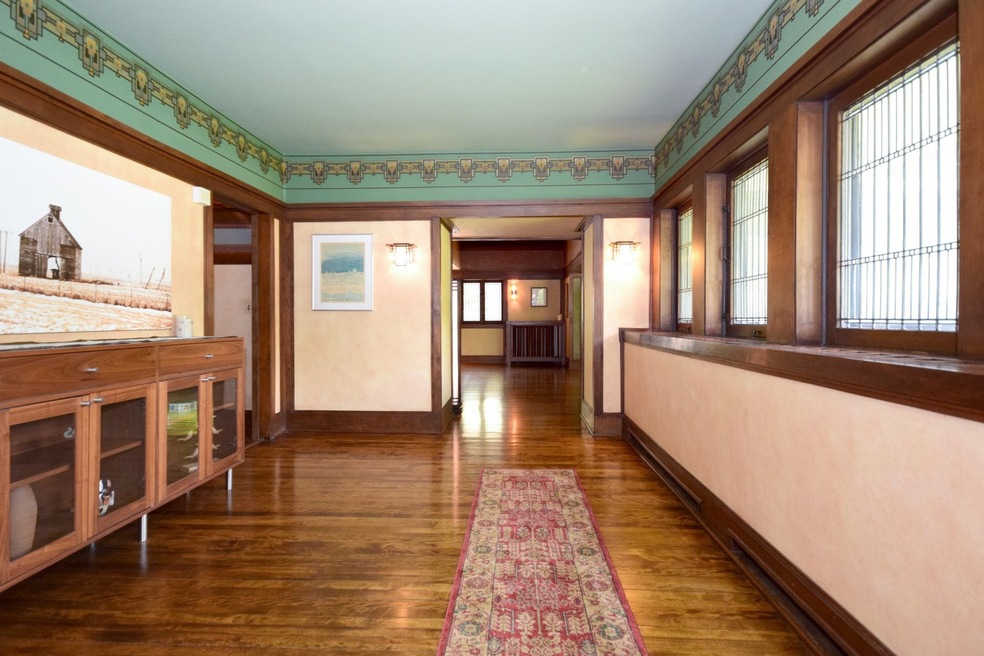 301 S Kenilworth Ave, Elmhurst, IL 60126 - photo 1