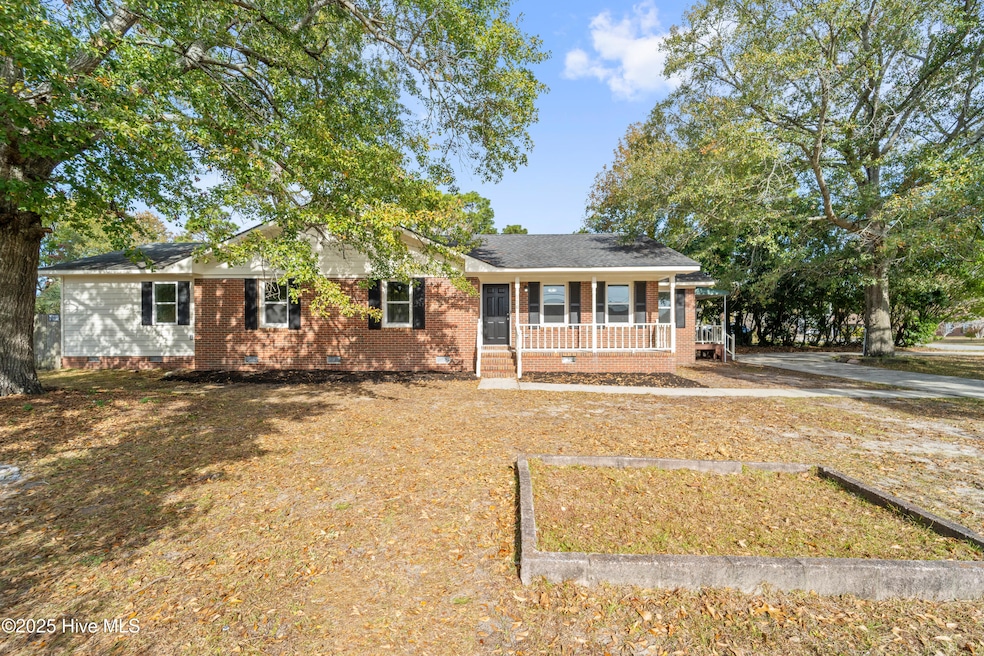 110 Albemarle Rd, Wilmington, NC 28405 - photo 1