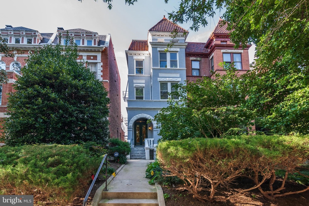 2017 Kalorama Rd NW unit 4, Washington, DC 20009 - photo 1