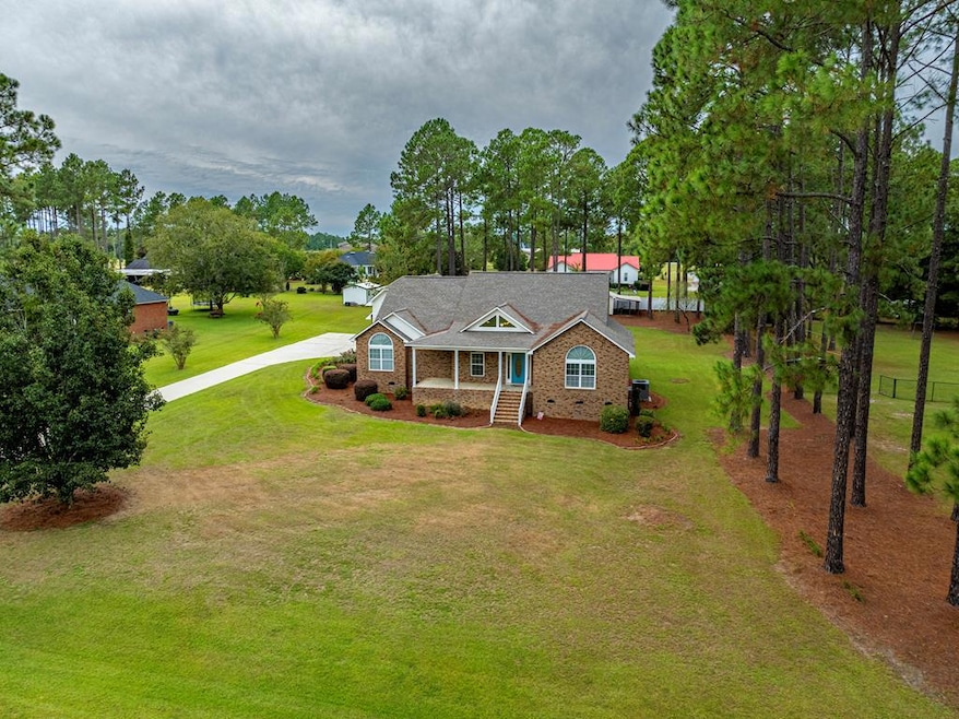 113 Goldenwood Dr, Sylvester, GA 31791 - photo 1