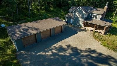 Huge 3 car garage!