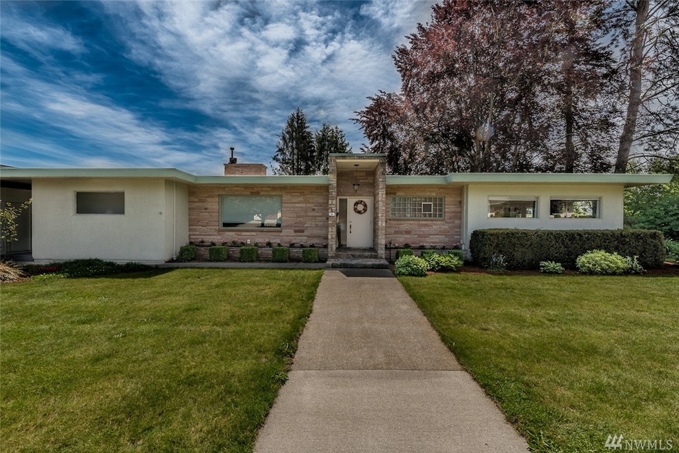 930 E Front St, Lynden, WA 98264 - photo 1